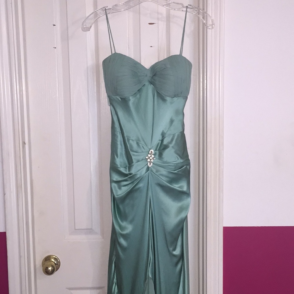 Green mermaid style prom dress